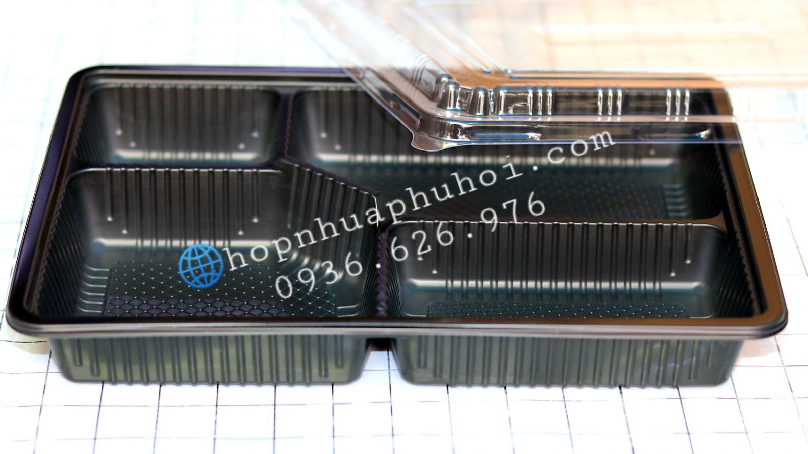 Hộp nhựa dùng 1 lần 4 ngăn HT25
