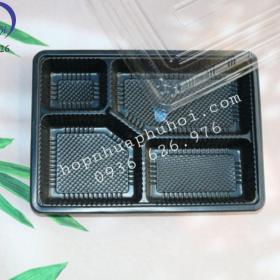 Khay nhựa đựng cơm 4 ngăn