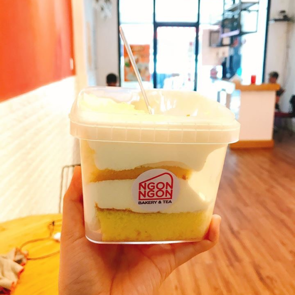 HỘP NHỰA VUÔNG ĐỰNG KEM