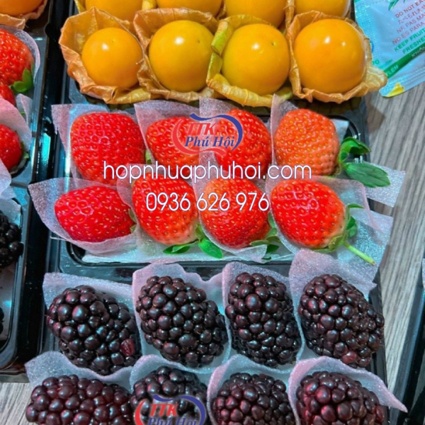 HỘP NHỰA 3 NGĂN ĐỰNG MỨT BÁNH TRÁI CÂY