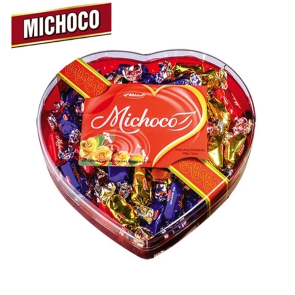 Hộp nhựa trái tim đế đỏ nắp trong đựng kẹo, chocolate