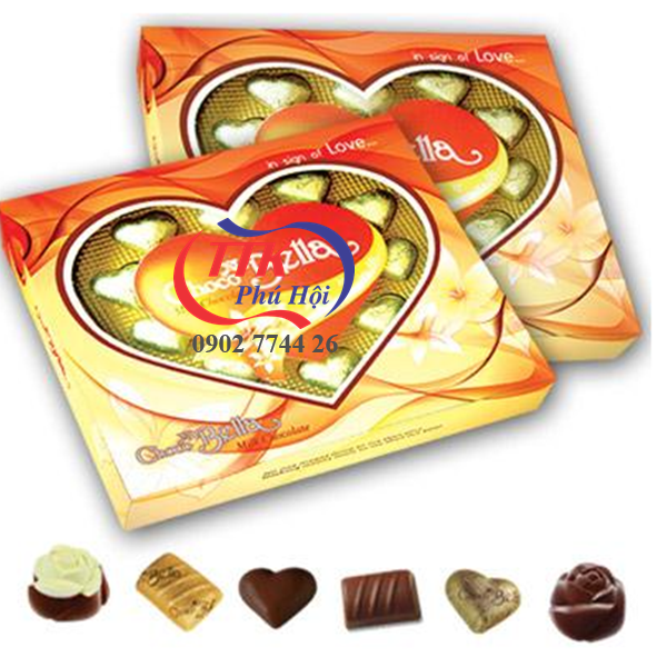 Hộp nhựa trái tim đế đỏ nắp trong đựng kẹo, chocolate