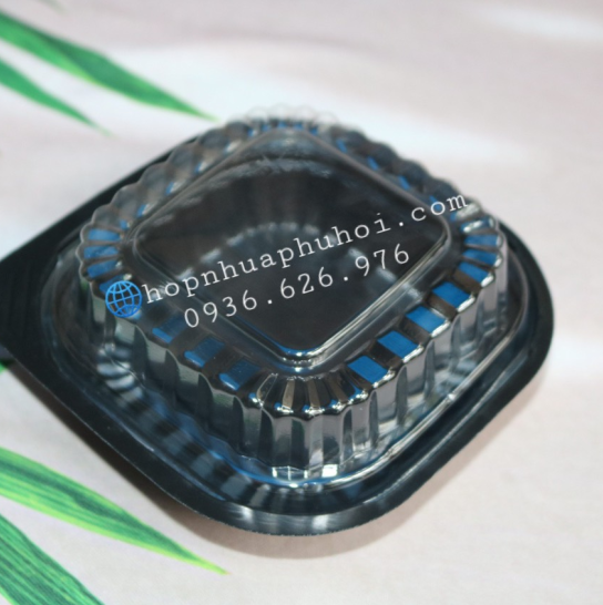 Hộp nhựa đế đen HT12 đựng bánh flan, rau câu, bánh plan