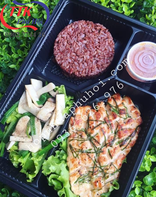Hộp nhựa đựng cơm