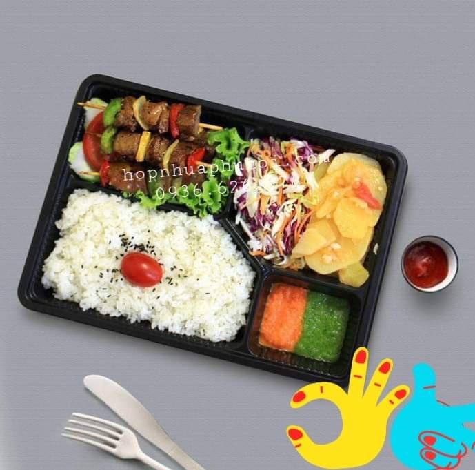 hộp nhựa đựng cơm