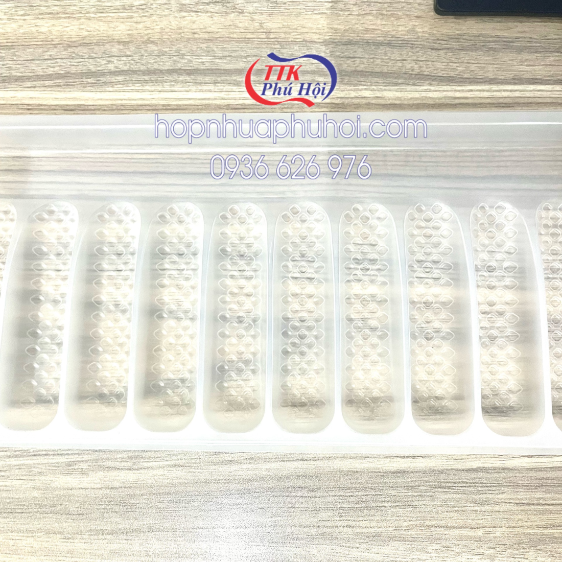 Khay nhựa đựng tôm 10 con