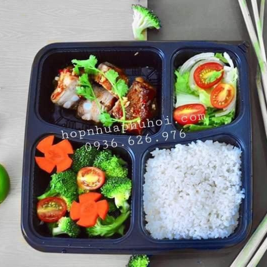 HỘP NHỰA 4 NGĂN VUÔNG HT26