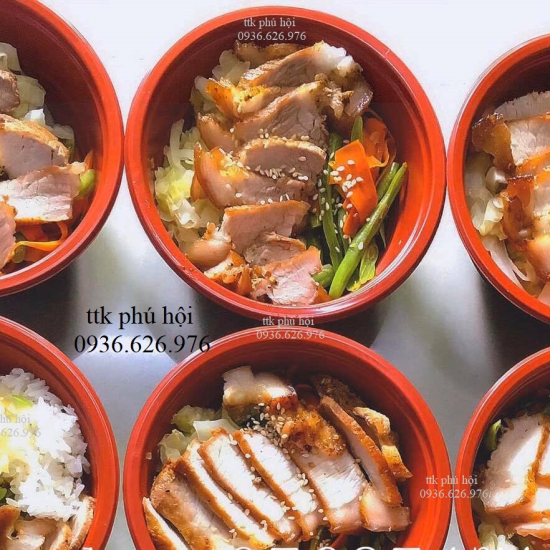 Tô nhựa đỏ đen 600ml
